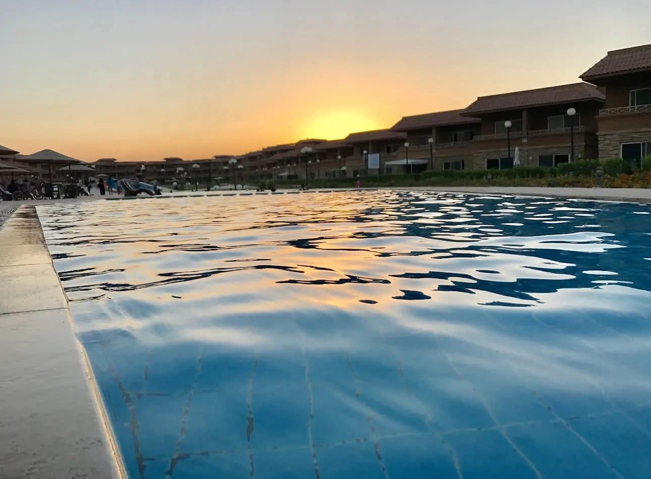 Beach direct chalets in Malibu Sokhna